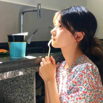 尤物争春